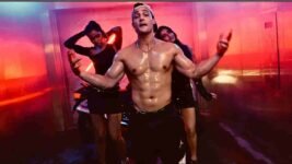 Tera Bhai Lyrics – Asim Riaz X Roach Killa | Hindi English Rap song